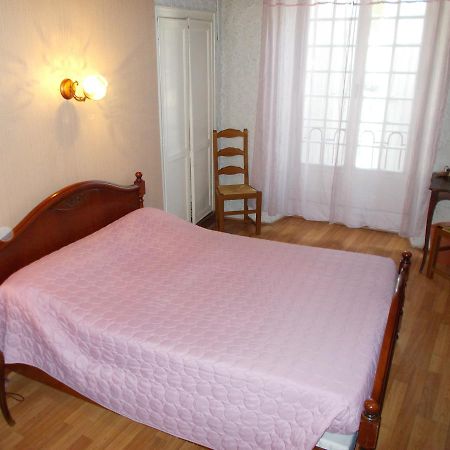 Logis Hotel Restaurant La Chaumiere Tournon-sur-Rhone Zewnętrze zdjęcie